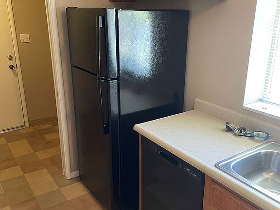 5th image of 4509 Wawona Cir