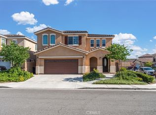 691 Lourdes Ln, Rialto, CA 92376