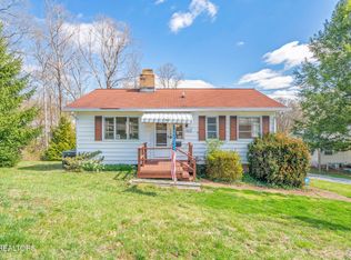 110 Tabor Rd, Oak Ridge, TN 37830