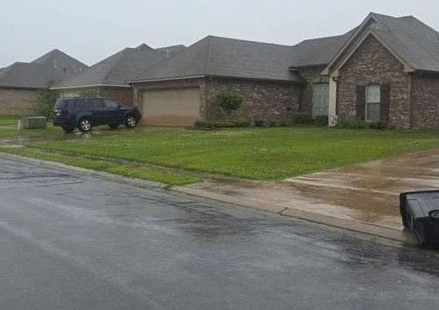 2nd image of 429 Greenfield Ridge Cir