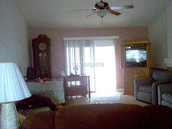 2nd image of 1314 Pavilions Ave