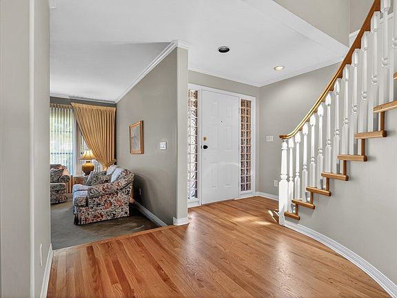 3rd image of 2304 Kugler Ave
