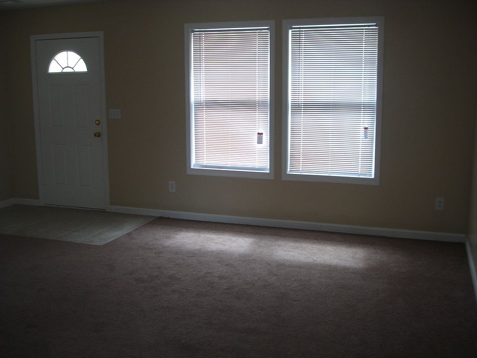 1st image of 1705 Lawrence Ave APT C