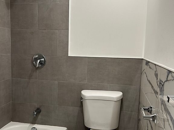 3rd image of 493 Main St Unit 2