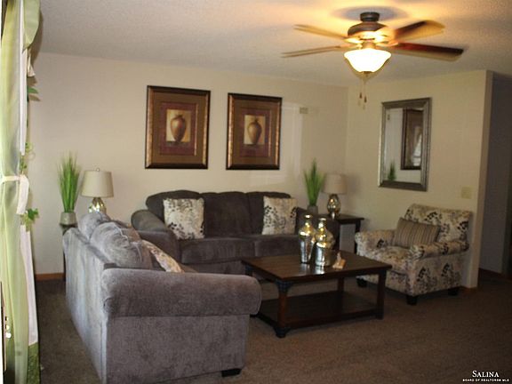 2nd image of 726 Martin Ave