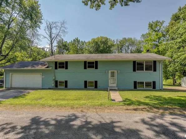 502 Oak St, Keyesport, IL 62253