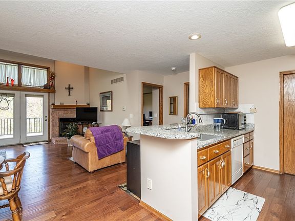 5th image of 1609 NW Northwood Dr