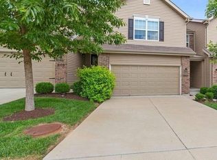 5105 Tesson Grove Dr, Saint Louis, MO 63128