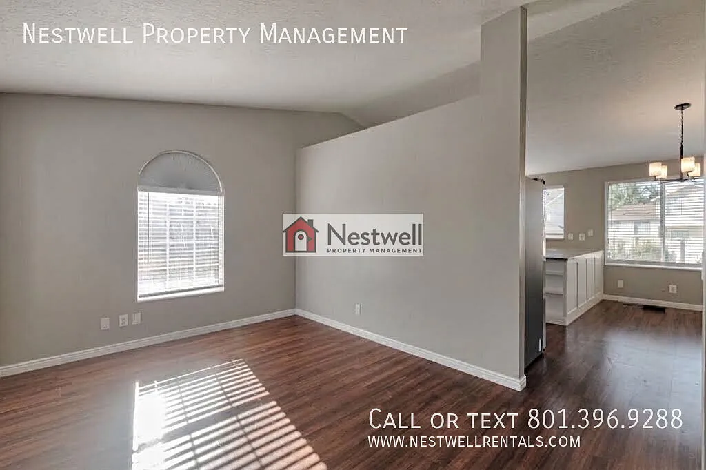 Amazing 4-bed home in Provo waiting for you! — Photo 4