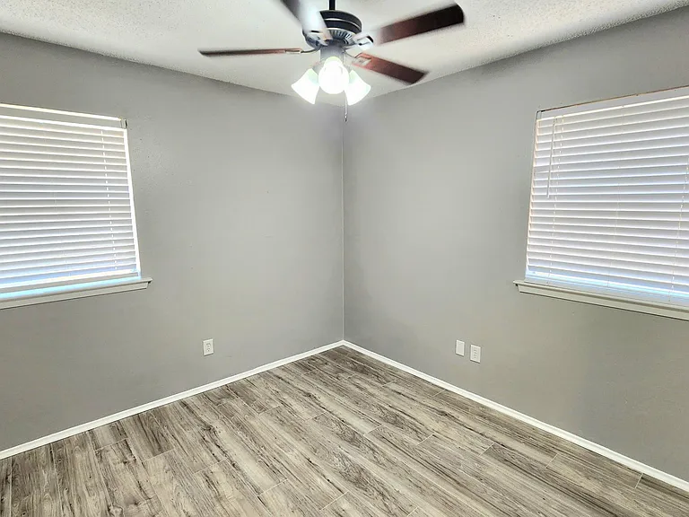 822 Lake View Rdg — Photo 14