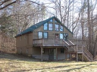 3 Sheffield Dr, Bath, NH 03740