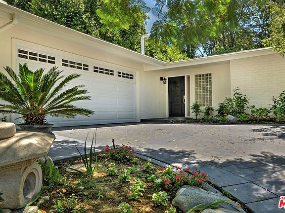 5th image of 5856 Laramie Ave