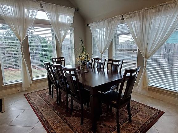 5th image of 18222 Newmachar Way