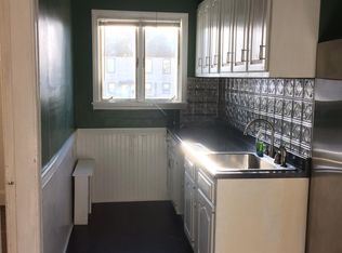 122 Spring St, Enfield, CT 06082