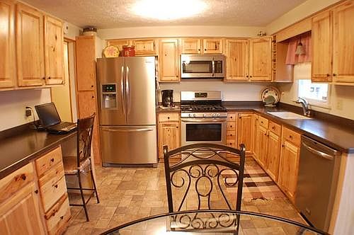 1st image of 1450 Tudor Way