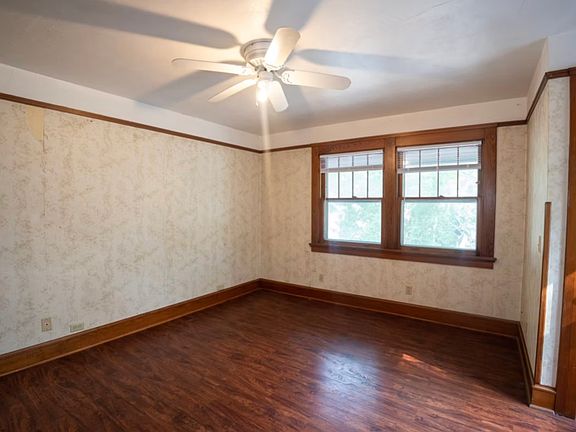4th image of 1609 Chadbourne Ave
