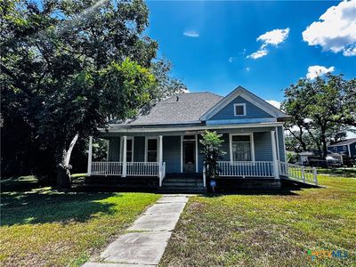 608 Coke St, Yoakum, TX, 77995