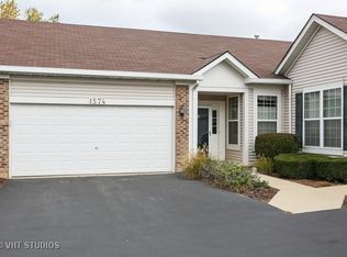 1574 W Cadillac Cir, Romeoville, IL 60446