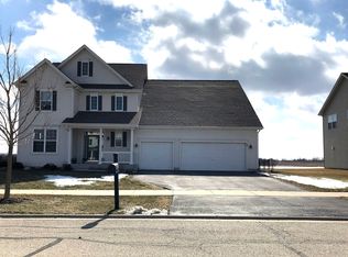636 Ridgeview Ln, Sugar Grove, IL 60554