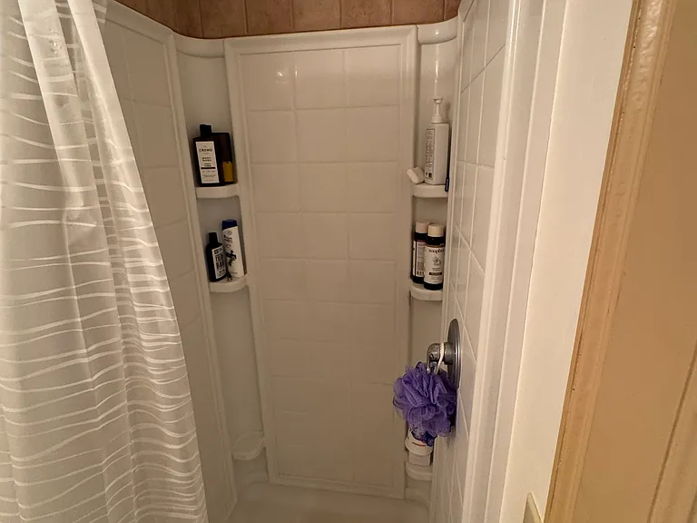 903 Bennett Ave #5 — Photo 9