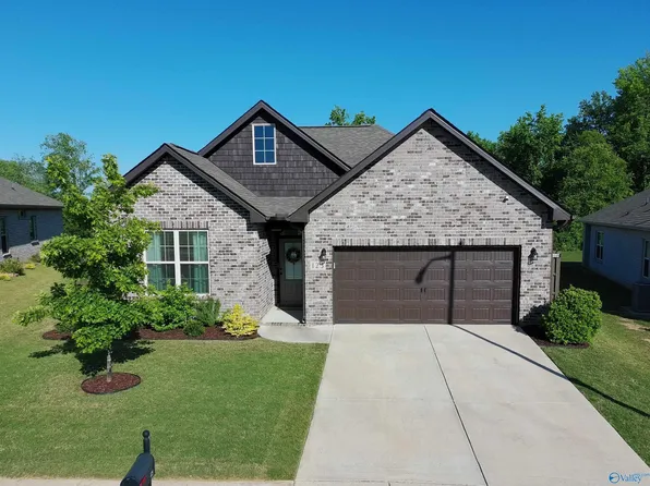 123 Fernhill Dr NW, Madison, AL 35757