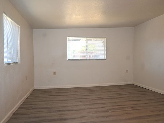 5th image of 5210 38th Ave