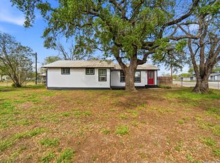 501 E WESTMEYER ST, Poth, TX 78147