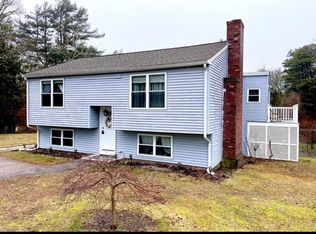 8 Scraggy Neck Road Ext, Bourne, MA 02532