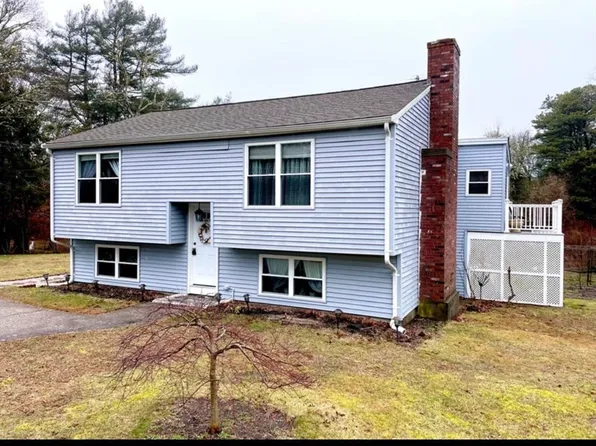 8 Scraggy Neck Road Ext, Bourne, MA 02532