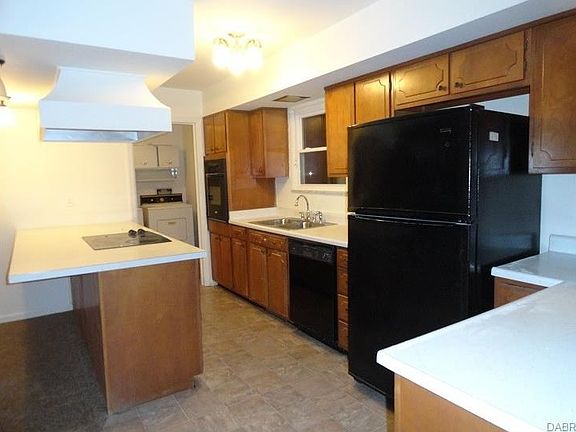 2nd image of 5827 Seven Gables Ave