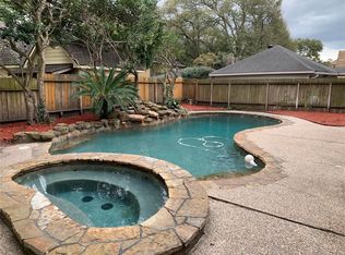 1826 Roanwood Dr, Houston, TX 77090
