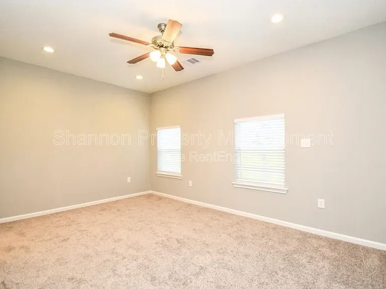 7941 Sparta St — Photo 23
