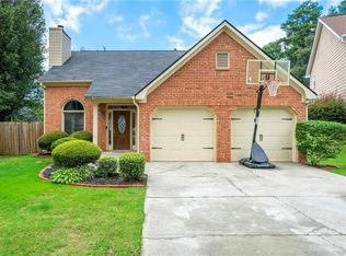 320 Devon Ct, Alpharetta, GA 30004