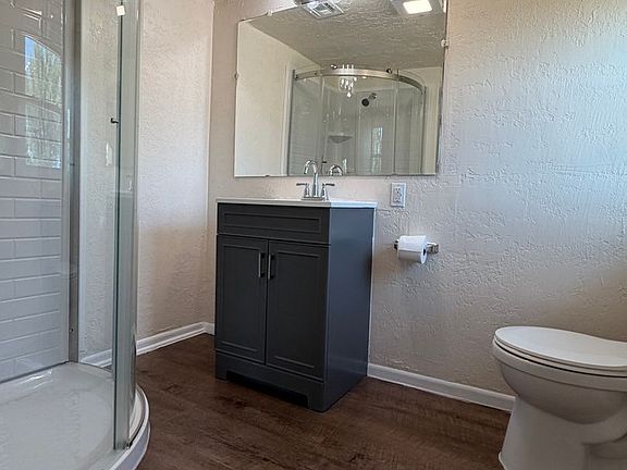 5th image of 84 SW 45th St