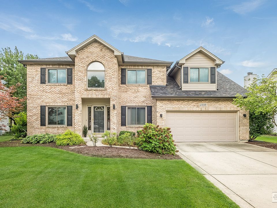WELCOME HOME TO 2308 FLAT ROCK COURT IN DESIRED SADDLE CREEK OF NAPERVILLE! **ALL NEW EXTERIOR; ROOF
