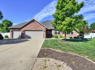 421 Miller Ave, Hamel, IL 62046