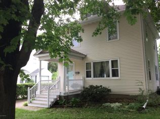 1031 S Oak Ave, Owatonna, MN 55060