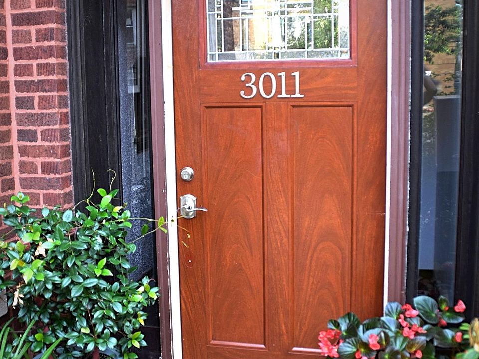 1st image of 3011 W Sunnyside Ave #1