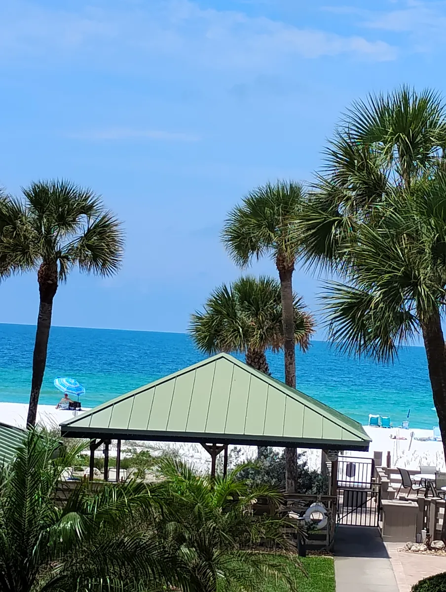 Our gazebo and gas grills are available for your enjoyment along with the pool and pool deck. - 2618 Gulf Blvd #1
