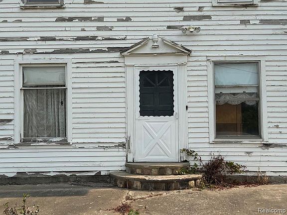 5th image of 16649 Dixie Hwy