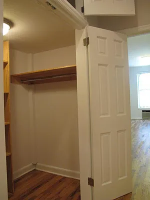 Rented by Metropolis Real Estate of Manhattan | media 23