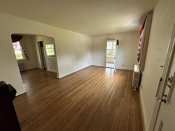 2nd image of 156 W Chester St #A
