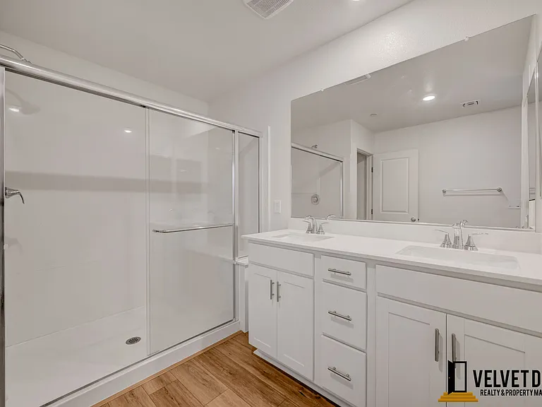 2725 Luzzi Walk #1 — Photo 16