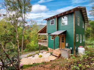 1109 Bee Tree Rd, Swannanoa, NC 28778
