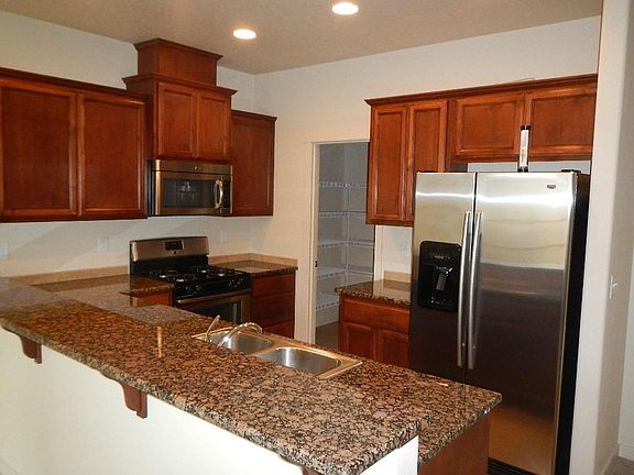 3rd image of 3728 NW 121st Cir
