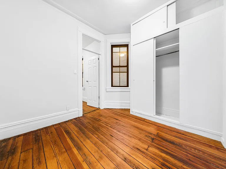 268 W 12th St #4W — Photo 2