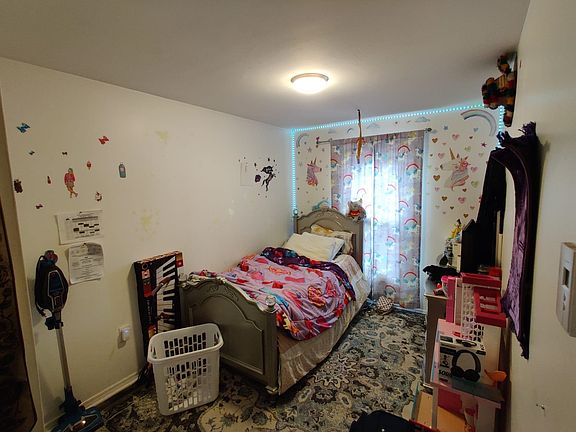 5th image of 71 Belmont Ave