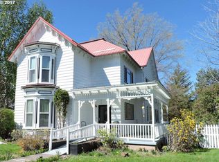 464 N 1st St, Union, OR 97883