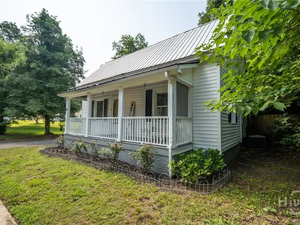 64 Madison Street, Commerce, GA 30529