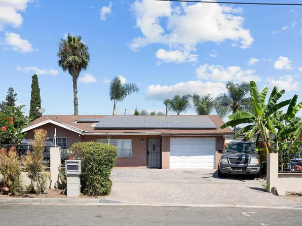541 Spires St, Vista, CA 92083